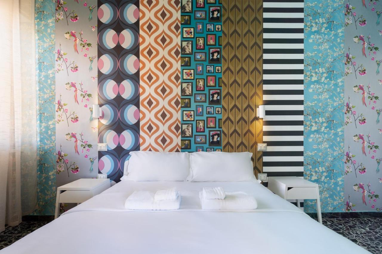Boutique Rooms Carbonazzi 17 Cagliari Bagian luar foto